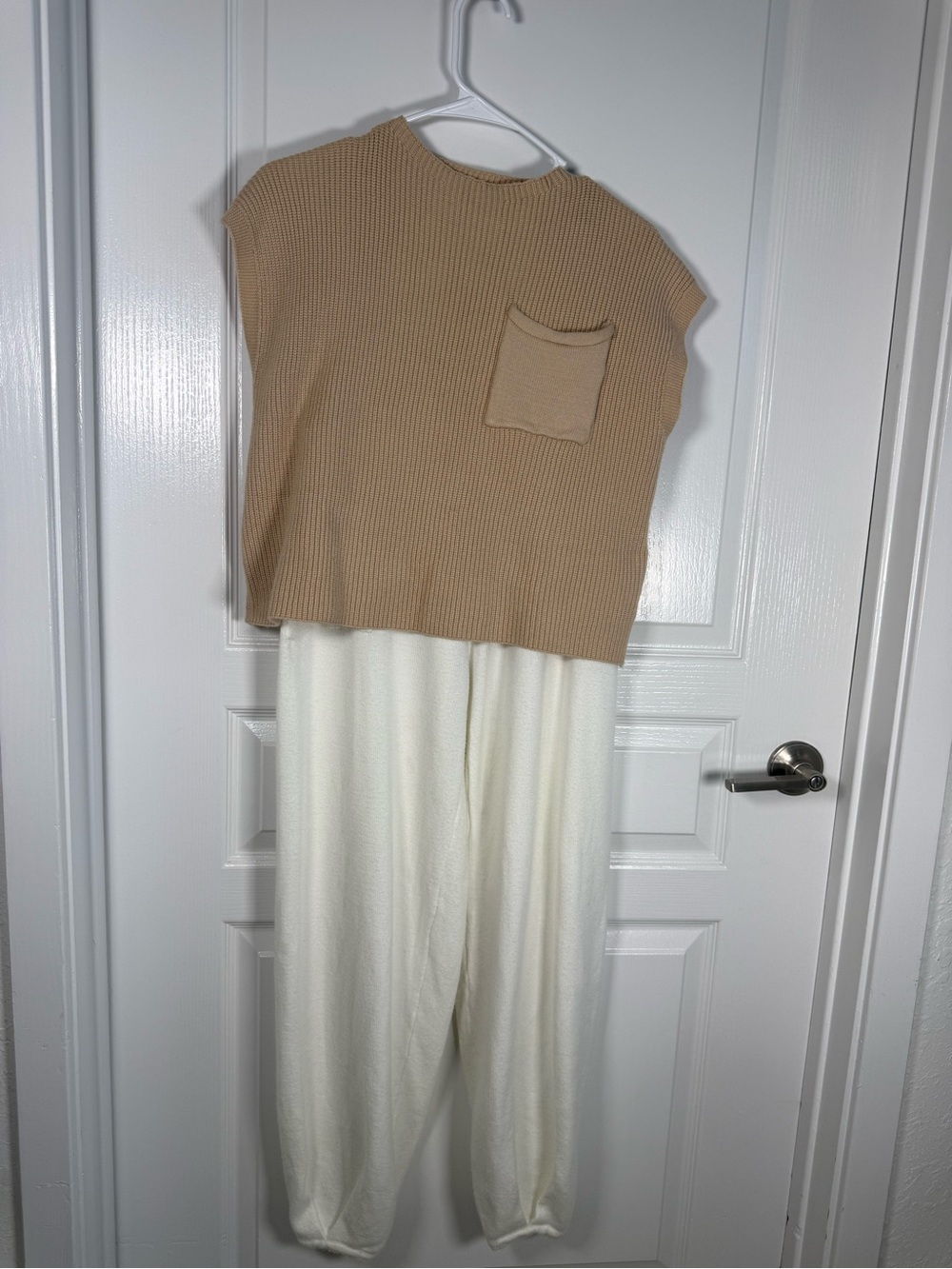 Beige Knit Sleeveless Top and Cream Wide-Leg Pants Set (047)